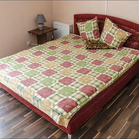 Hotel Cherkassy Čerkasy Esterno foto